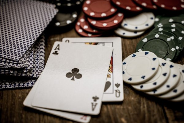 mg电子游戏攻略 | 桌游社交新维度：破冰、协作与情绪韧性的养成法则
