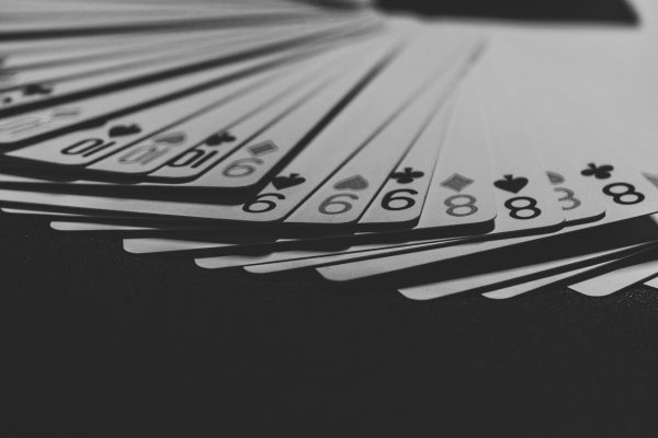 mg电子游戏攻略：线上扑克动态变化的制胜法则